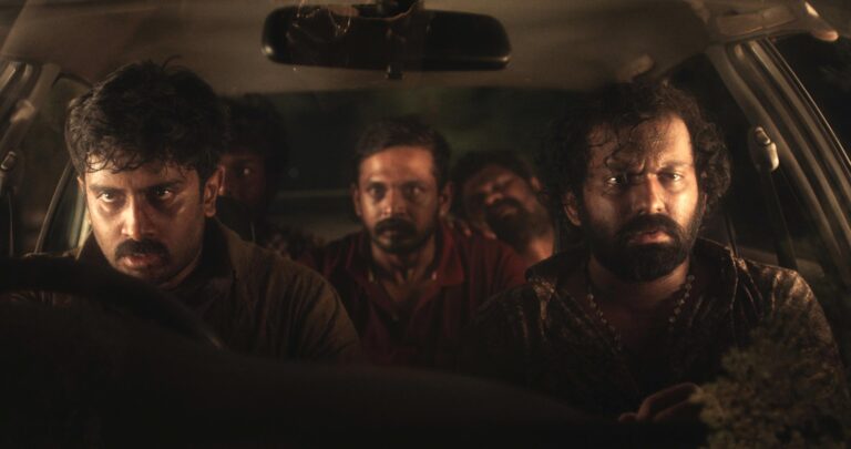 பாராட்டுக்களைக் குவிக்கும் மனிதர்கள் பட ஃபர்ஸ்ட் லுக் போஸ்டர் !!