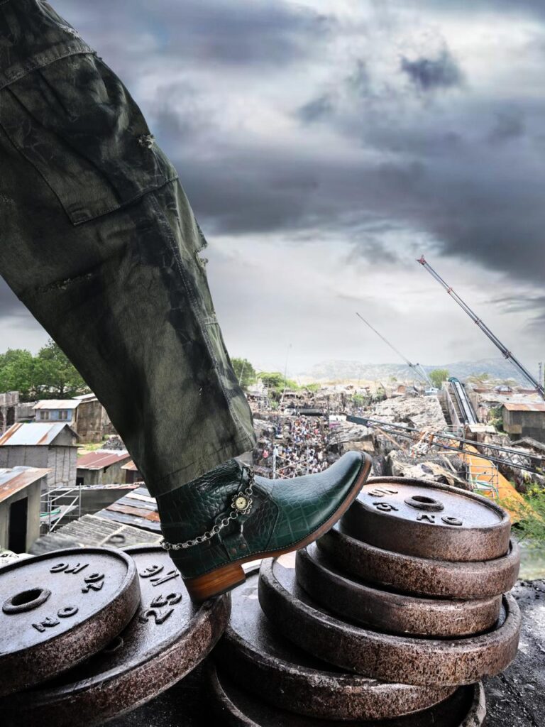 ஹைதராபாத்தில் மிகப்பெரிய “குடிசைப்பகுதி” செட் அமைத்து வரும் ‘தி பாரடைஸ்’ படக்குழு!!
