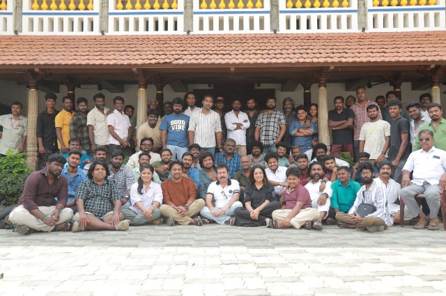 எம் எஸ் பாஸ்கர் – ஃப்ராங்க் ஸ்டார் ராகுல் நடிப்பில் தயாராகி வரும் ‘ கிராண்ட் பாதர் ‘ ( GRAND FATHER) பட படப்பிடிப்பு நிறைவடைந்தது !!