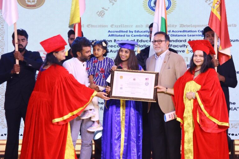 திருமதி சசிகலா நாகராஜன் அவர்களுக்கு உலகளாவிய வணிக முன்னணித்திறனுக்கான கௌரவ டாக்டர் பட்டம் வழங்கப்பட்டது