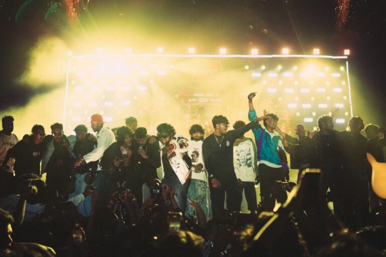 இசை நிகழ்ச்சிக்காக ஒன்று கூடும் வேடன், அறிவு, அசல் கோலார்