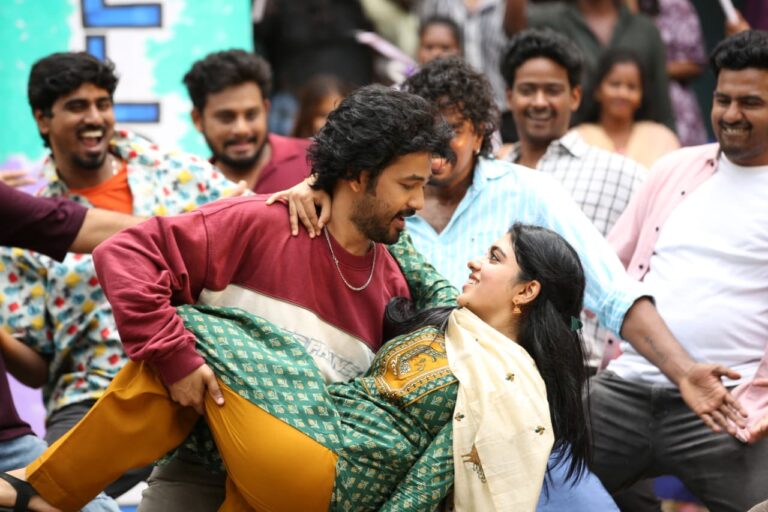 மீசைய முறுக்கு 2 படத்தின் கோவிந்தம்மா பாடல்! 1M அதிகமான பார்வைகளை கடந்து சாதனை!